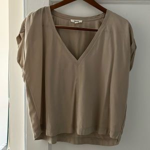 Like-New Splendid V-Neck Top